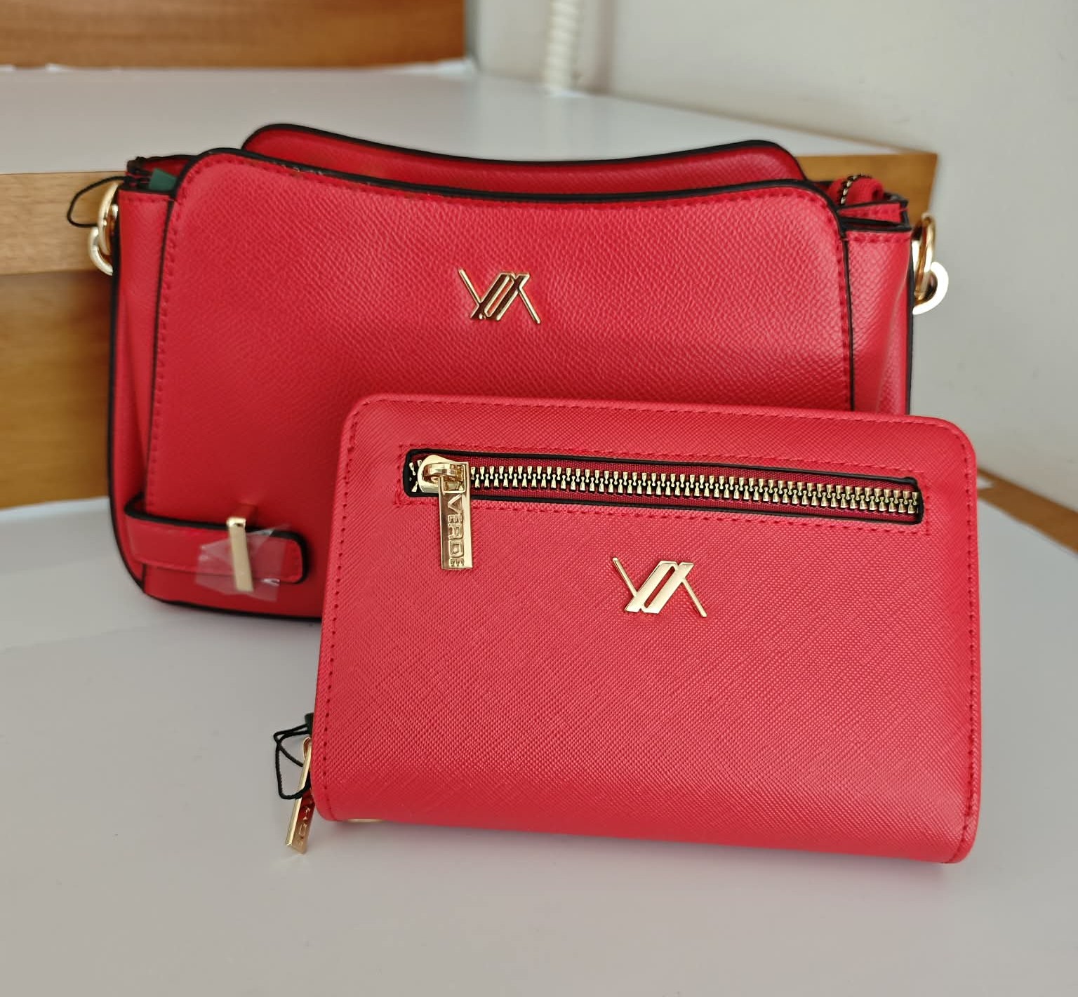 revolution slider image 98